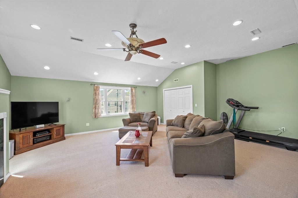 11 Fleming St