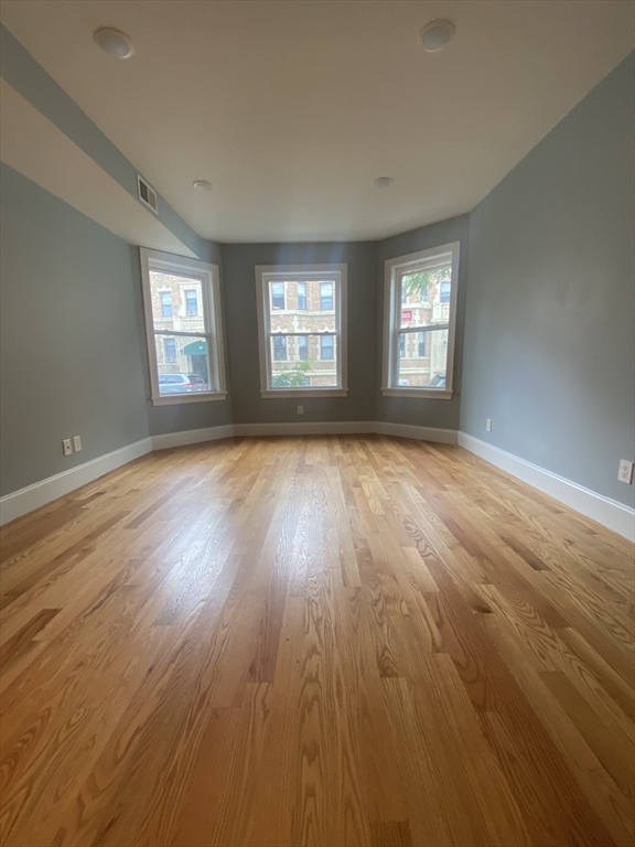 186 Kelton St 1