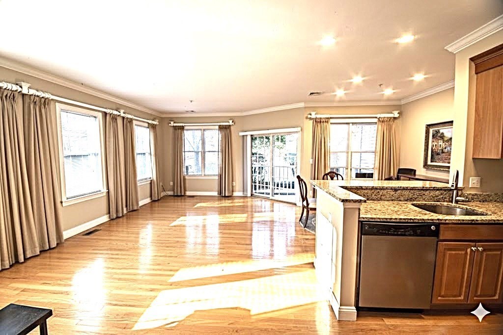 1 Lenox St 102
