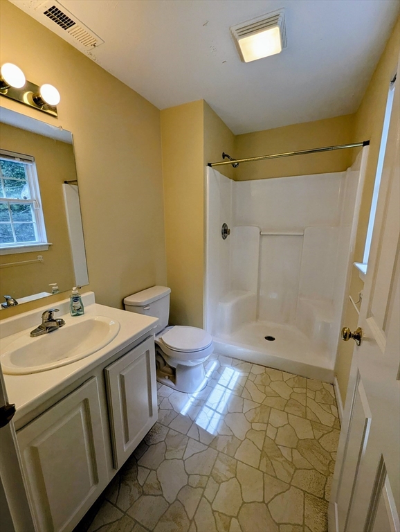 Franklin, Massachusetts 02038, United States, 3 Bedrooms Bedrooms, ,3 BathroomsBathrooms,Residential,Active,198832