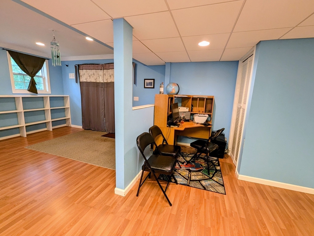 Franklin, Massachusetts 02038, United States, 3 Bedrooms Bedrooms, ,3 BathroomsBathrooms,Residential,Active,198832