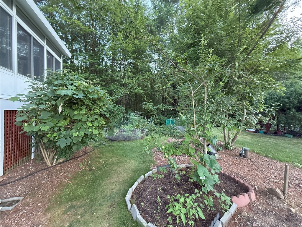 Franklin, Massachusetts 02038, United States, 3 Bedrooms Bedrooms, ,3 BathroomsBathrooms,Residential,Active,198832