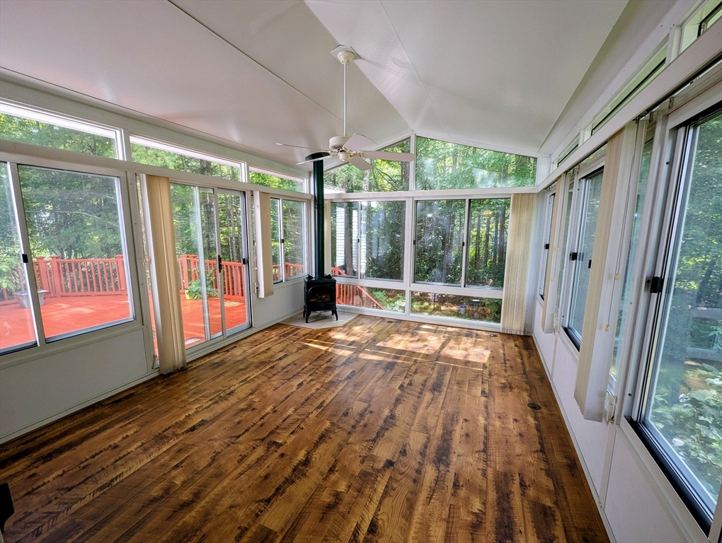 Franklin, Massachusetts 02038, United States, 3 Bedrooms Bedrooms, ,3 BathroomsBathrooms,Residential,Active,198832