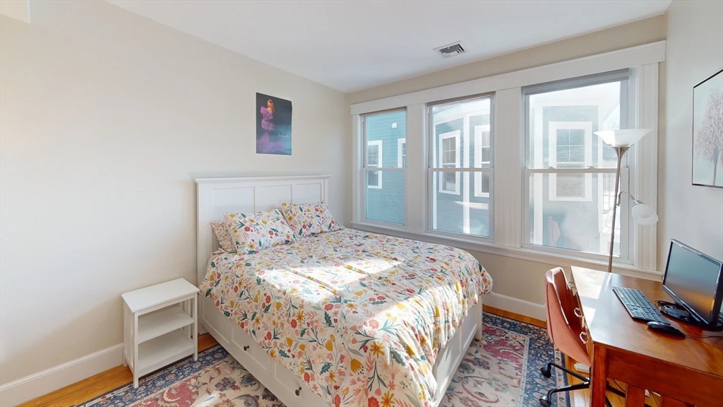 7 Harriet Ave #7, Belmont, MA Photo #12