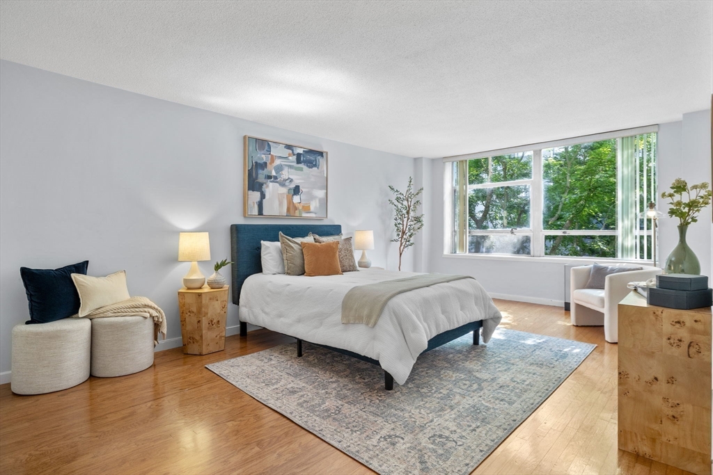 80 Park St 23