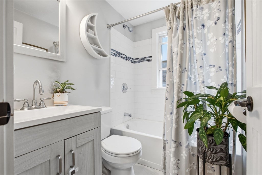 114 Clinton Rd, Weymouth, MA Photo #22
