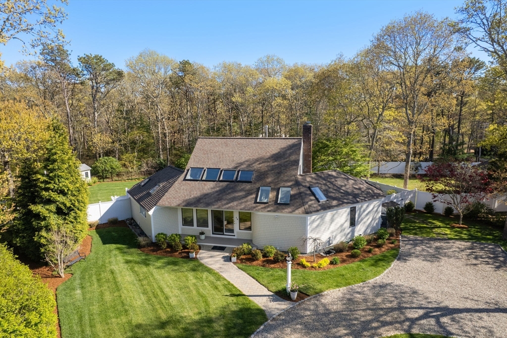26 Driftwood Cir