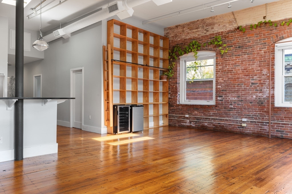 150 Lincoln Street 6A