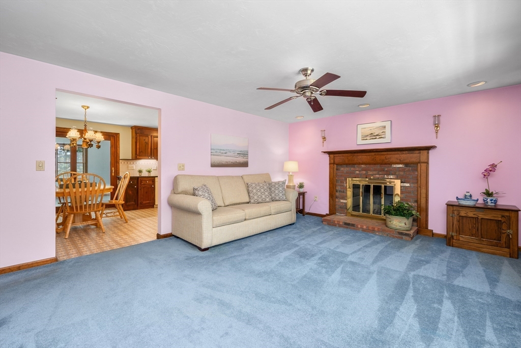 40 Horseshoe Way