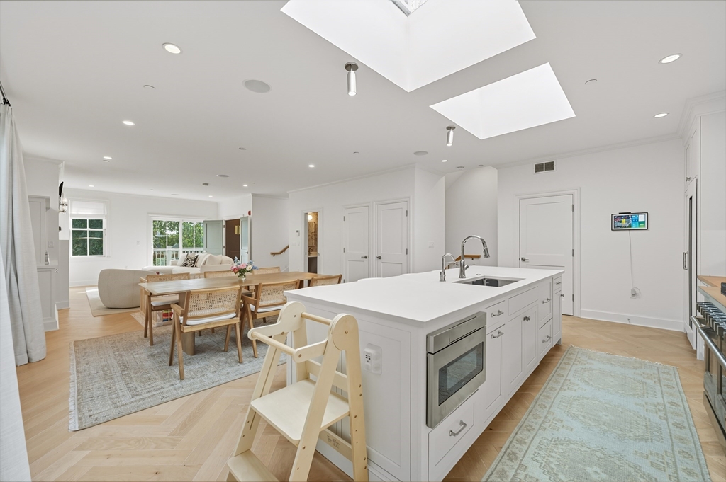 617 East 7th Street 3