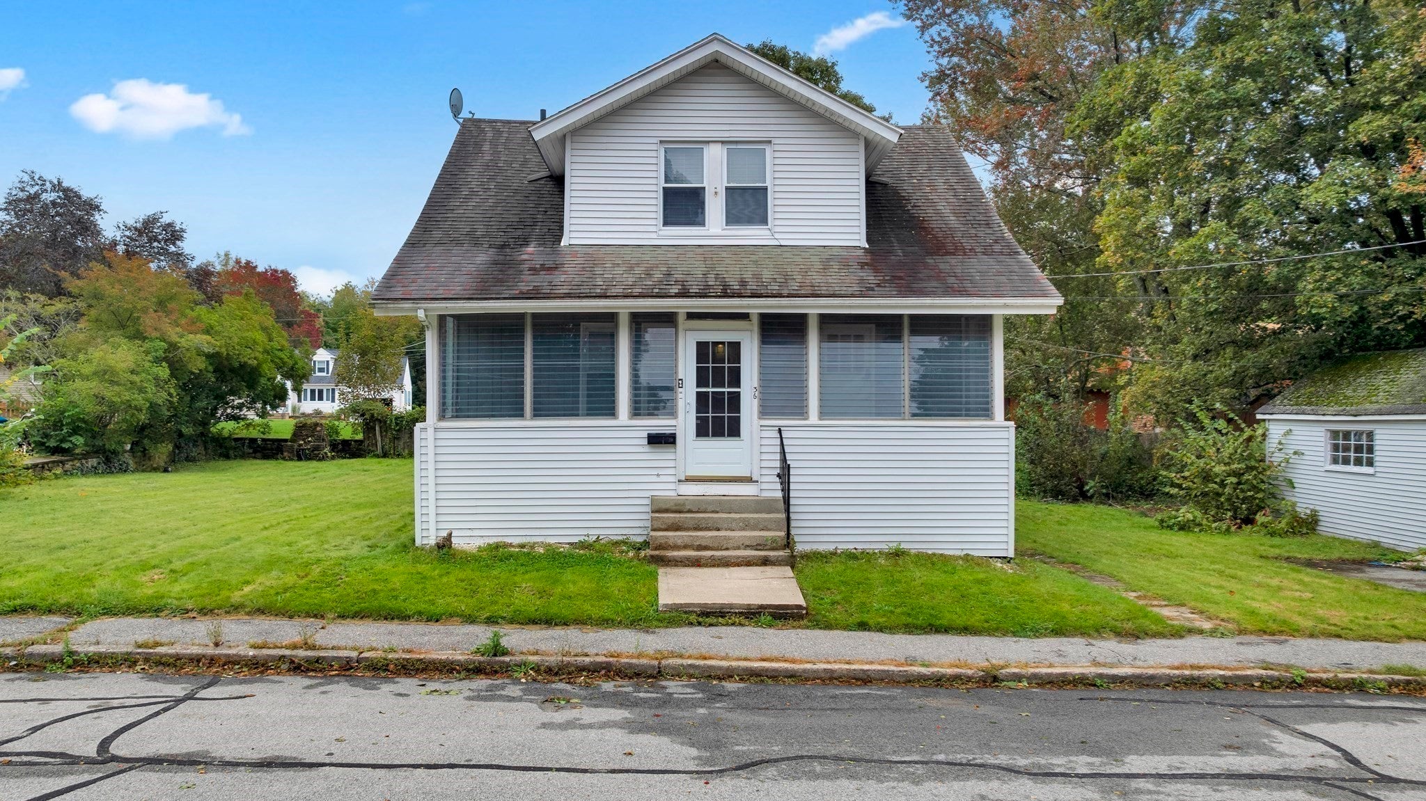 36 Upland Ave, Webster, MA, 36 Upland Ave, Webster, MA Photo #2