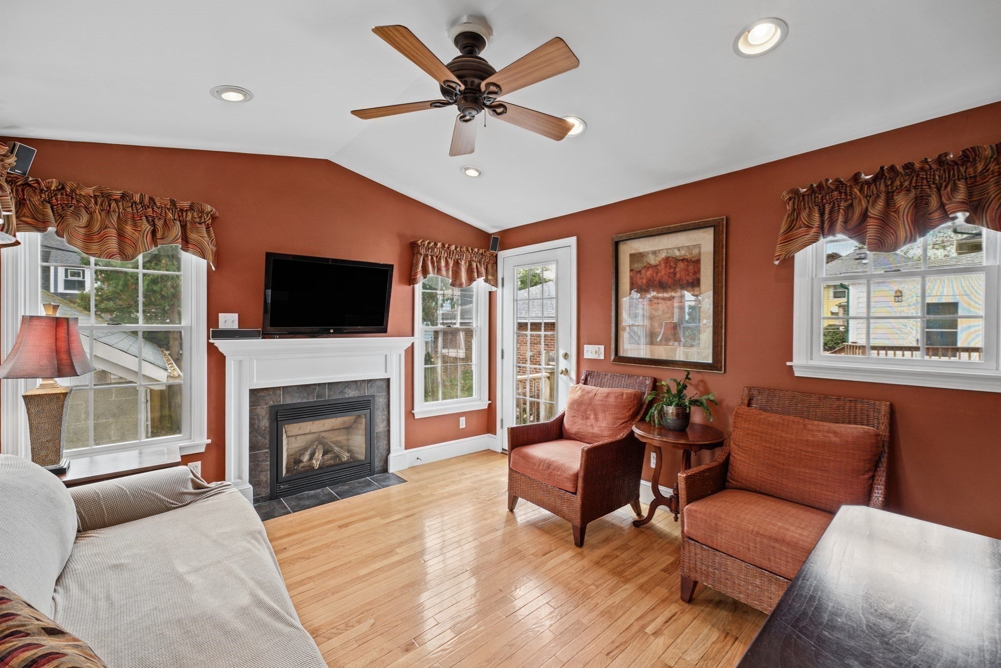 194 Clinton St, New Bedford, MA, 194 Clinton St, New Bedford, MA Photo #14