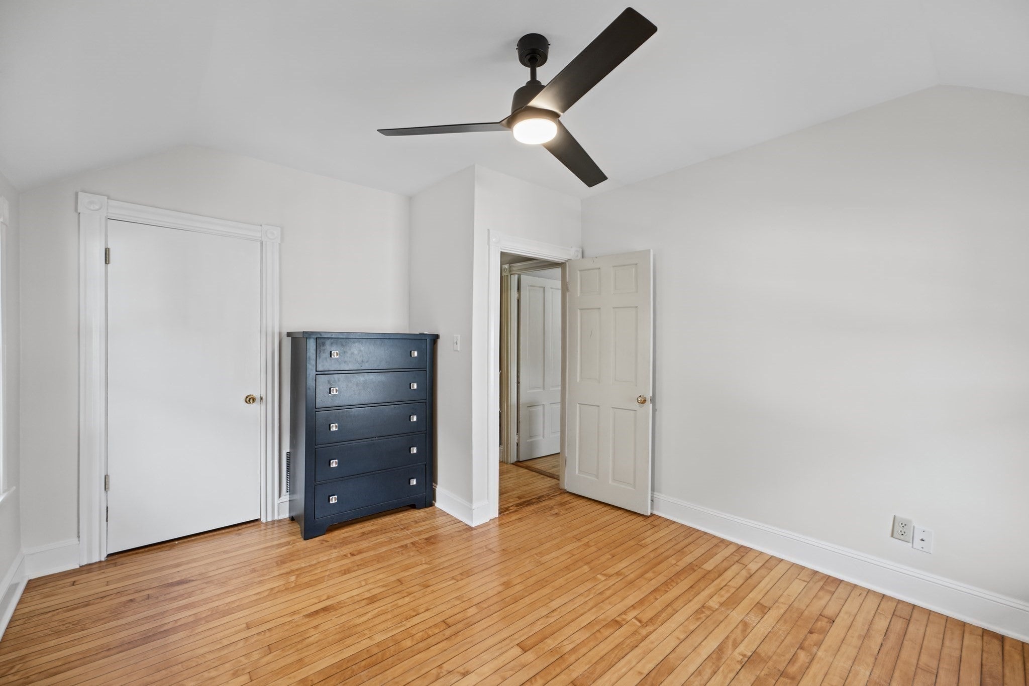 194 Clinton St, New Bedford, MA, 194 Clinton St, New Bedford, MA Photo #23