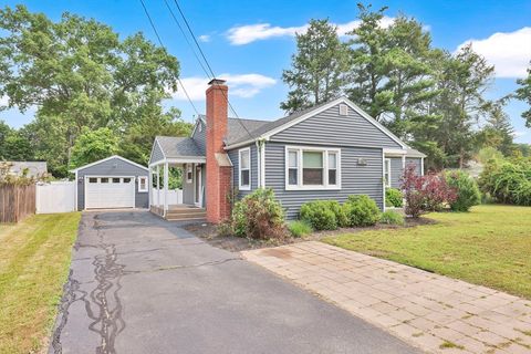 Photo of 50 Hazen St, Springfield, MA 01119 (MLS # 73548512)