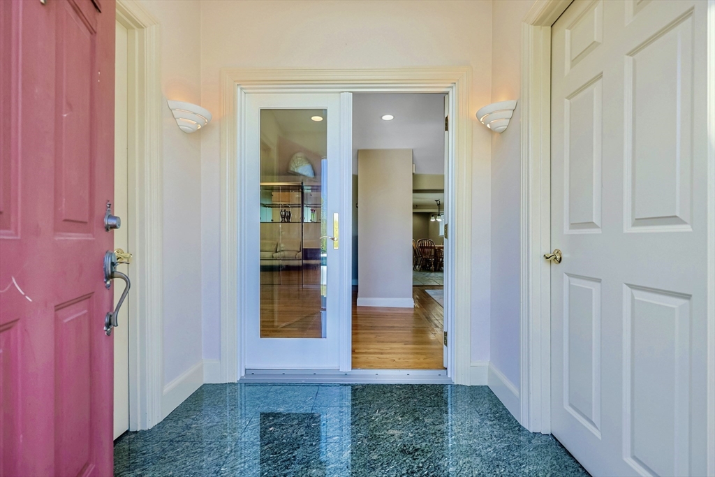 33 Lill Avenue