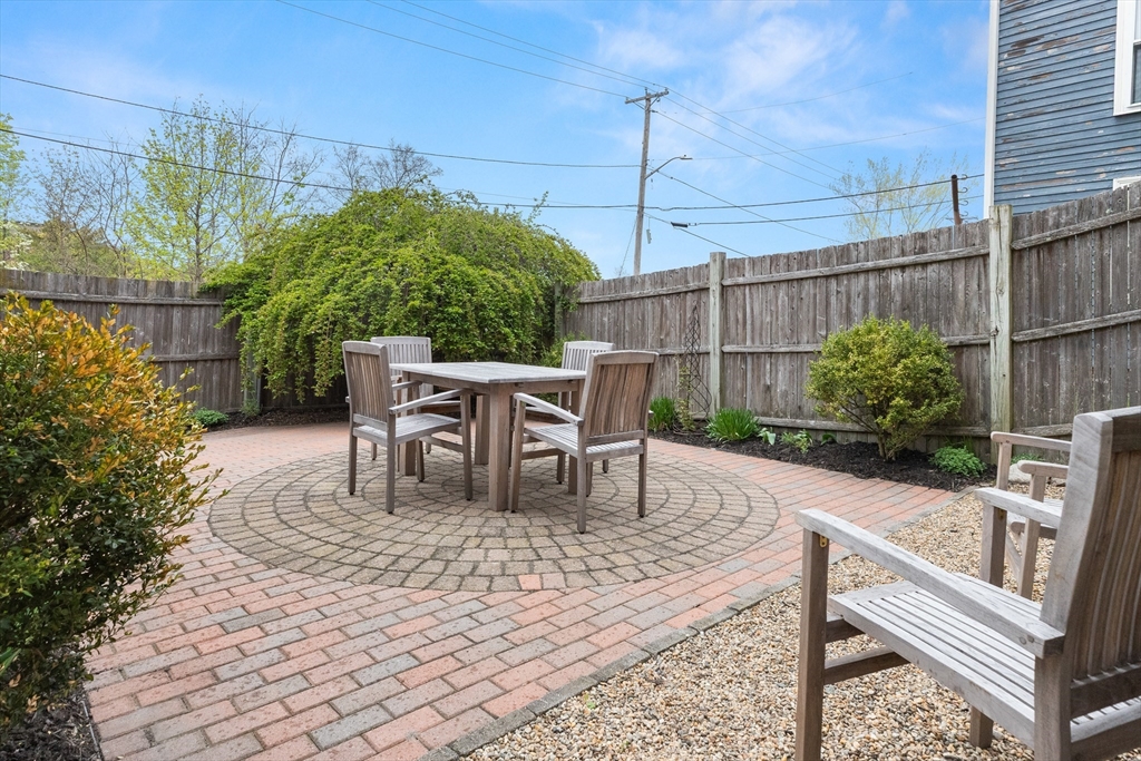 6 Gifford Court