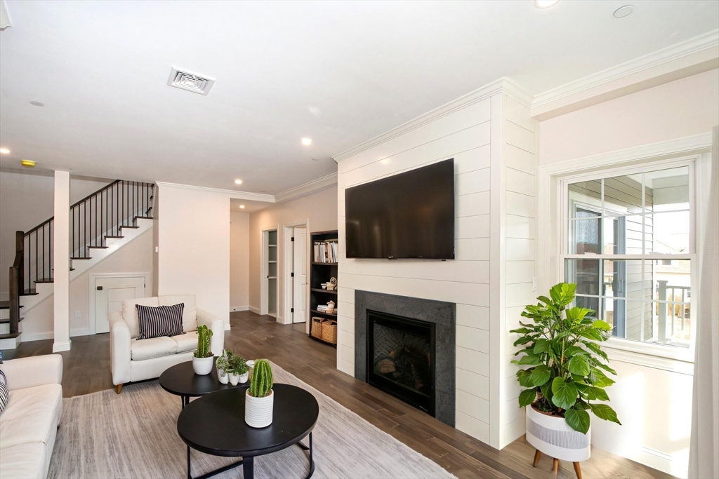 2 Proprietor's Drive 25