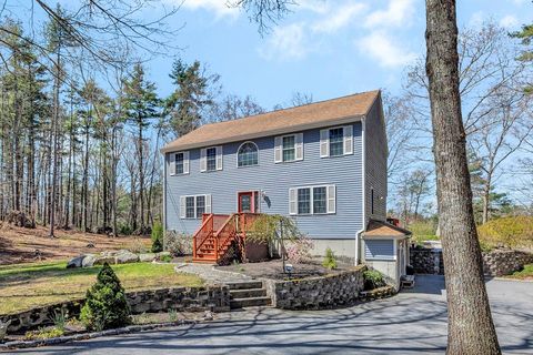 Photo of 331 Braley Hill Rd, Rochester, MA 02770 (MLS # 73512020)