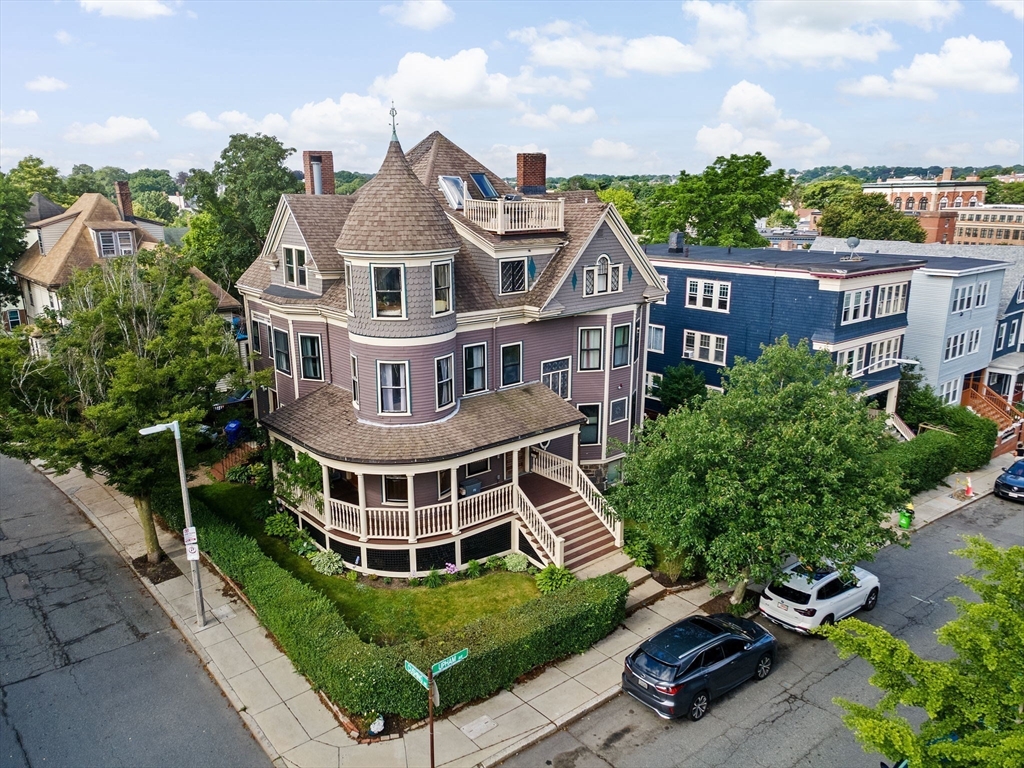 41 Cushing Ave 1