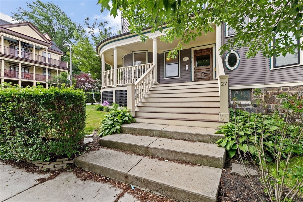41 Cushing Ave 1