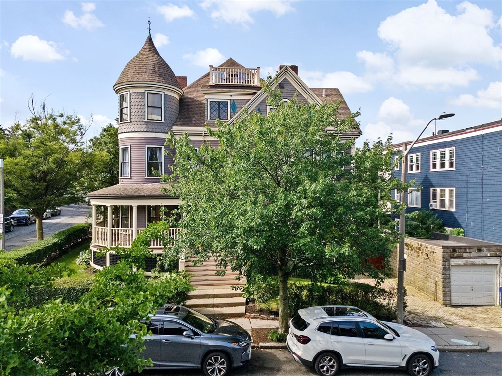 41 Cushing Ave 1