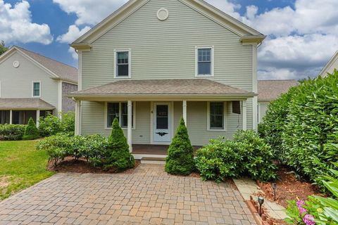 56 Carriage Shop Rd 4 Falmouth MA 02536