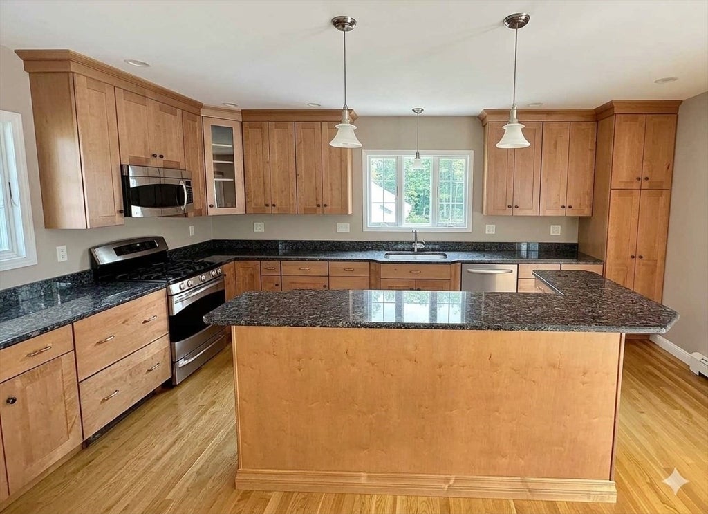 68 White Street, Weymouth, MA, 68 White Street, Weymouth, MA Photo #5