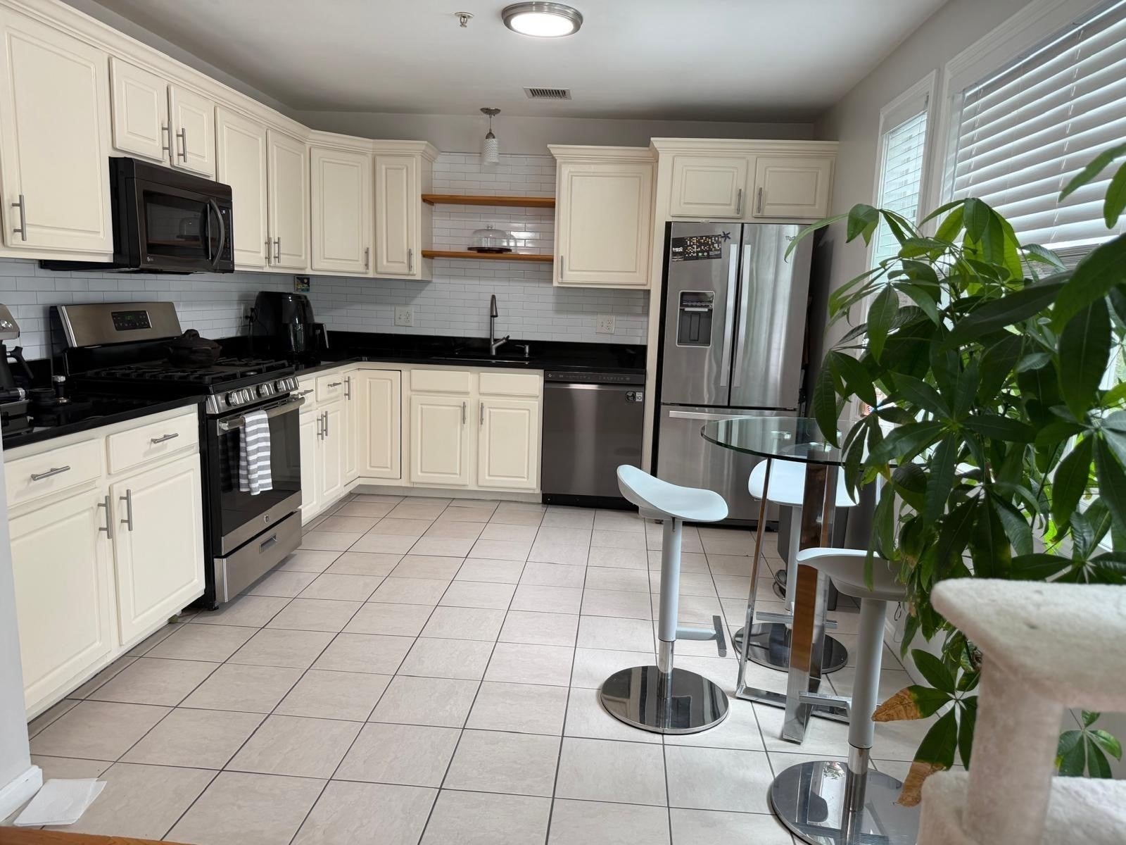 627 Revere Beach Pkwy 627