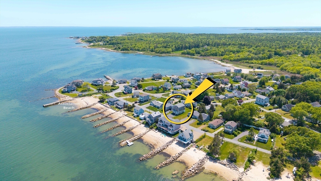35 Shore Dr