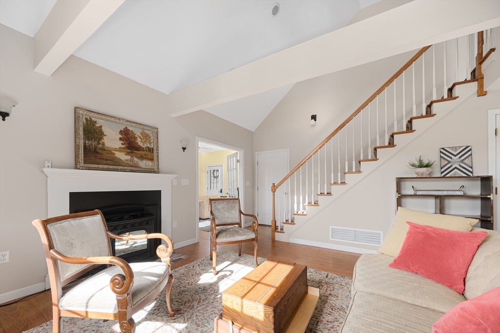318 Sutton St 0