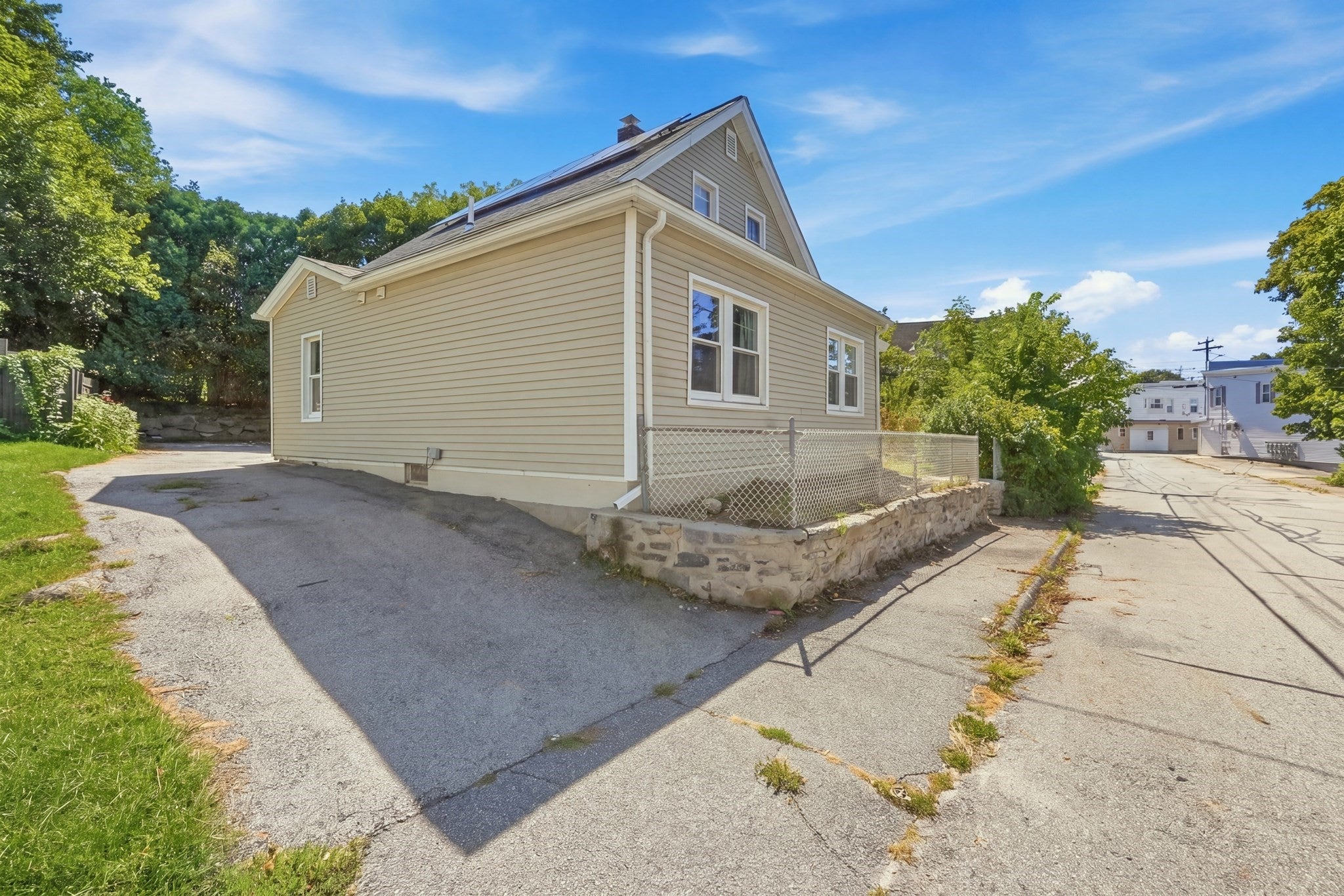 6 Goddard St, Webster, MA, 6 Goddard St, Webster, MA Photo #3