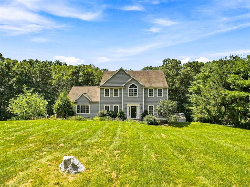 161 South St, Upton, MA Photo #2