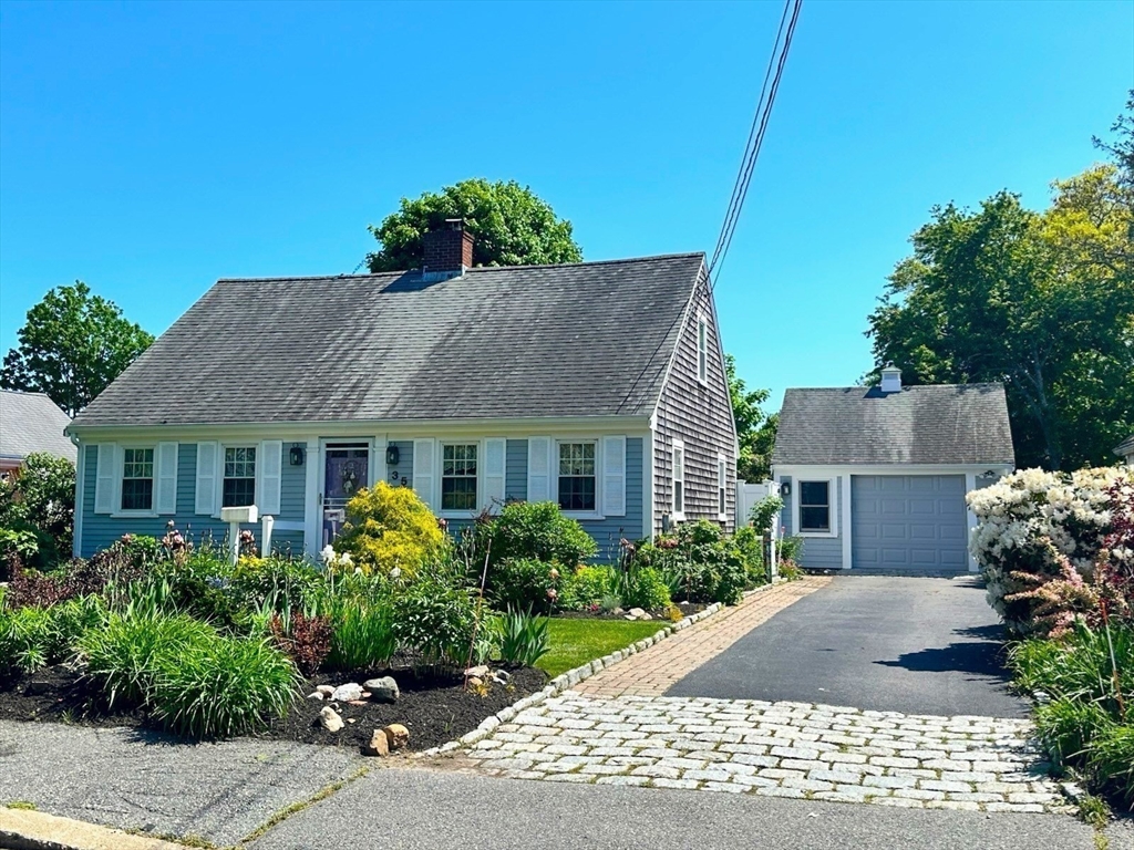 35 Walnut St