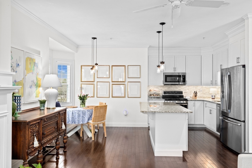 48 Meetinghouse Rd 48