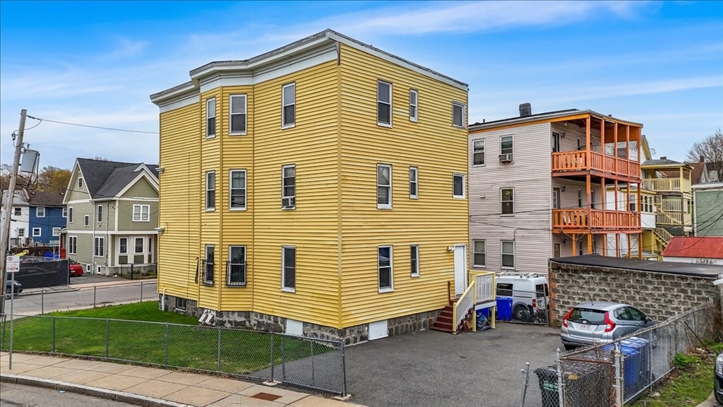 55 Mascot St