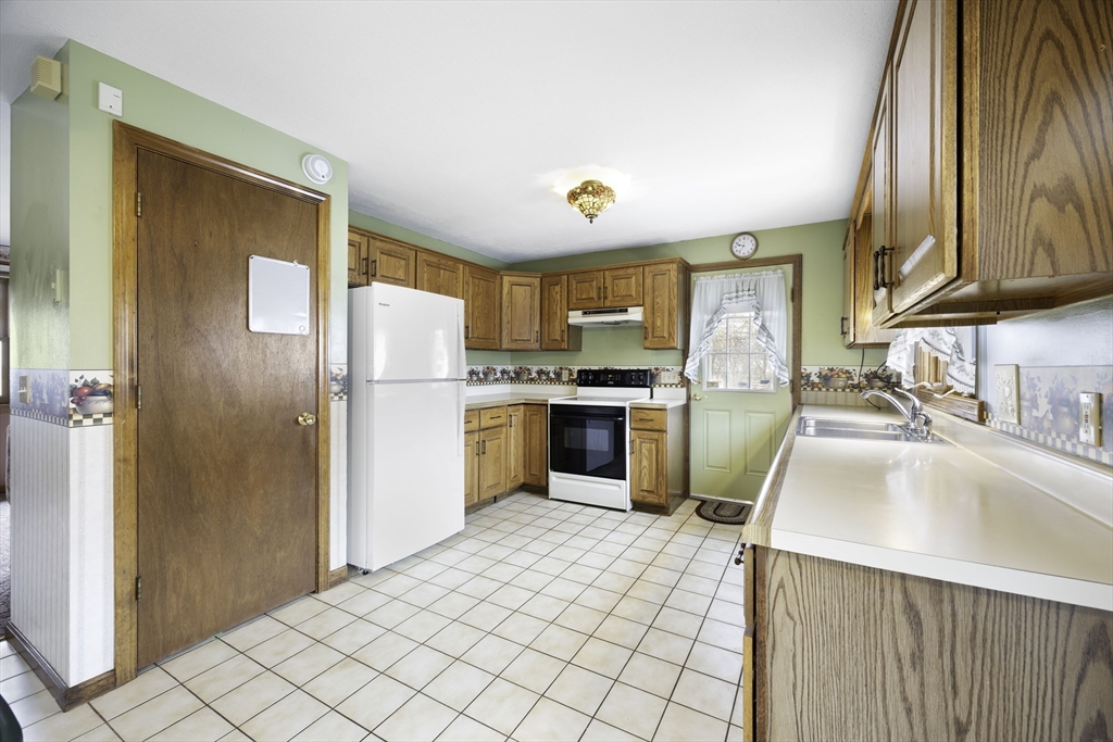 73 Gardner Rd