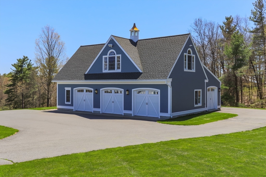 89 Skyfields Drive