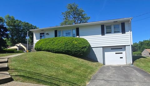 Photo of 284 Oak Street, Methuen, MA 01844 (MLS # 73539381)
