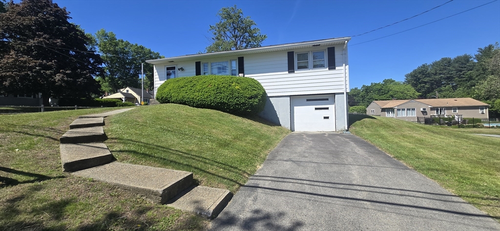 284 Oak Street