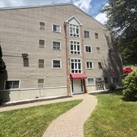 44 Maria Ave 105