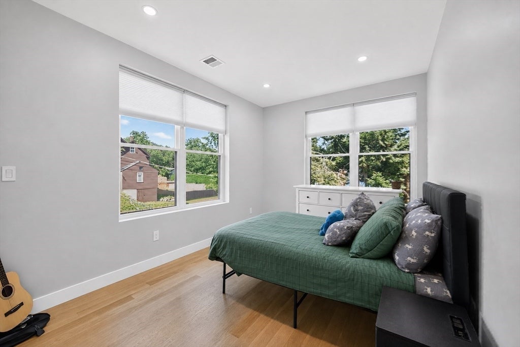 409 Pearl St, Reading, MA Photo #19