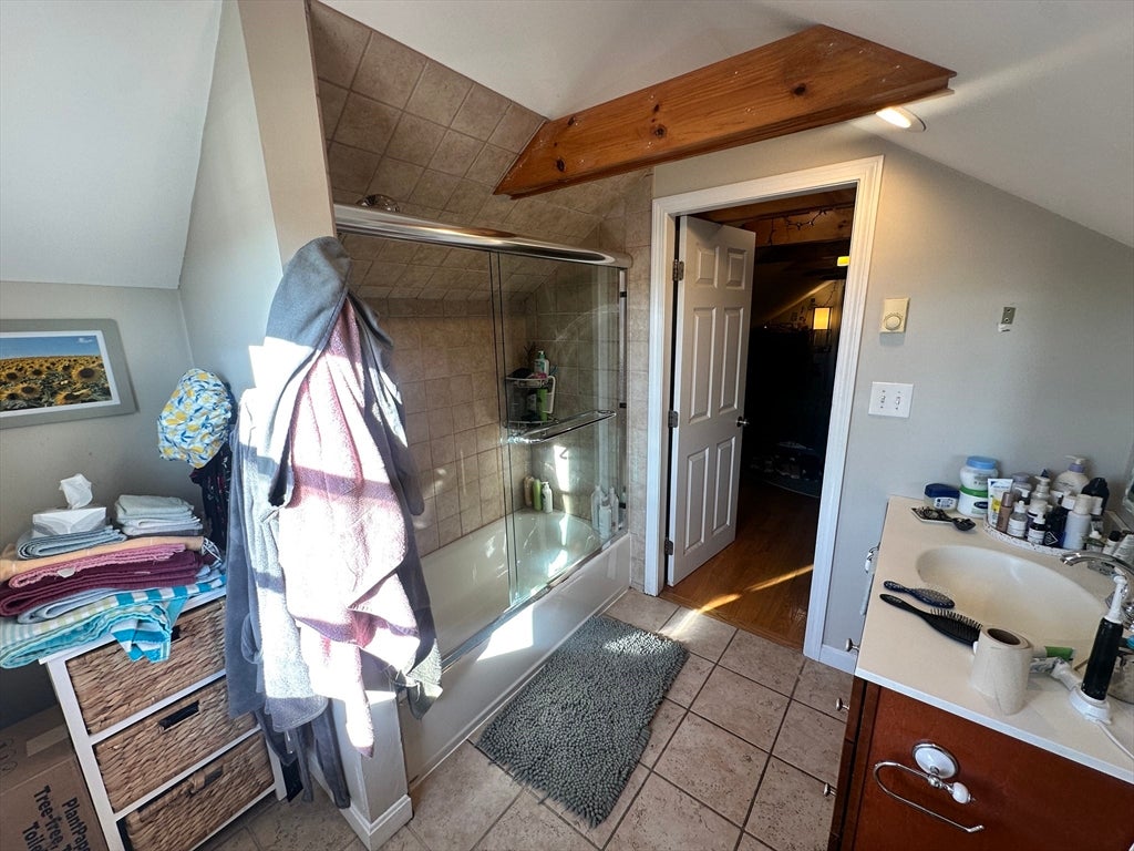 12 Indiana Ave #2, Somerville, MA Photo #18