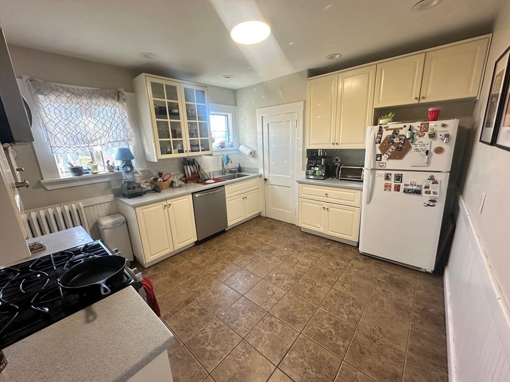 12 Indiana Ave #2, Somerville, MA Photo #8