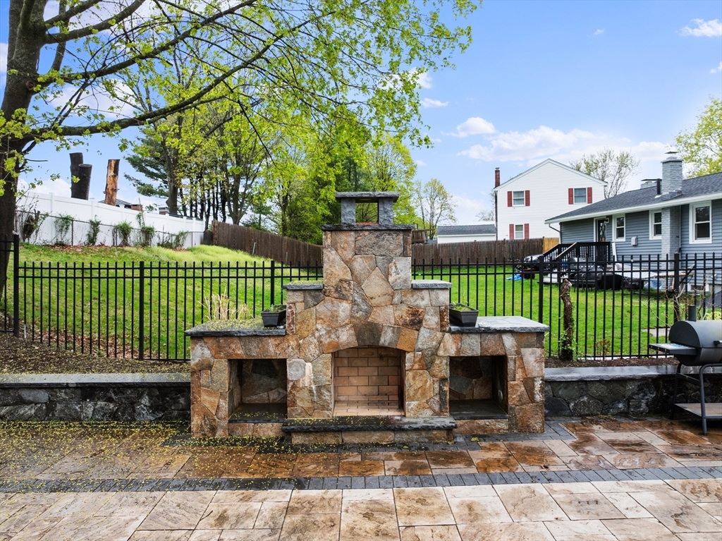 45 Roundtop Road