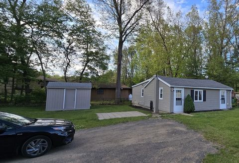 Photo of 4R Camp Jahn Rd #1, Southampton, MA 01073 (MLS # 73535444)