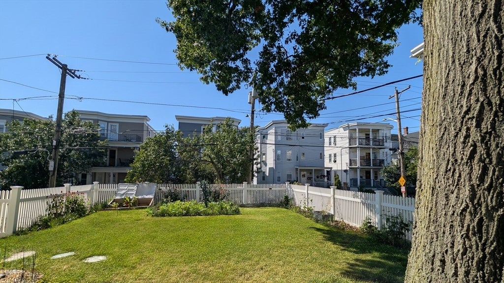 35 Francis St