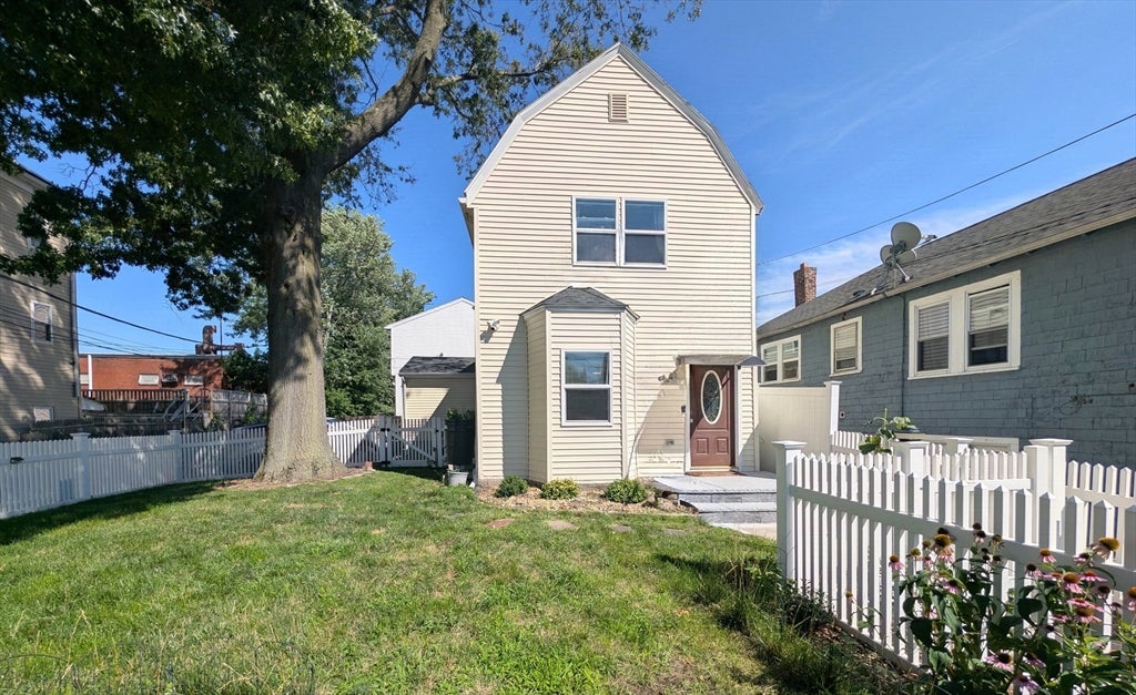 35 Francis St, Everett, MA, 35 Francis St, Everett, MA Photo #1