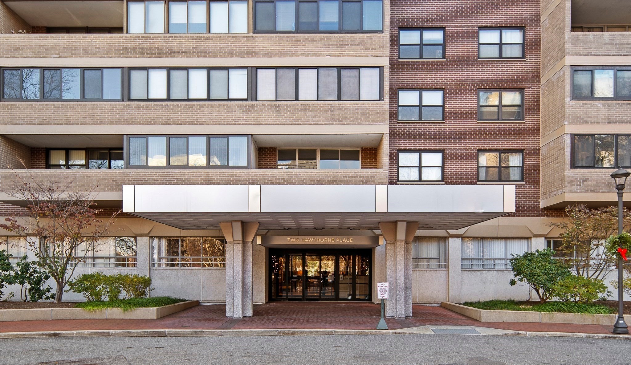 9 Hawthorne Pl Pkg 86