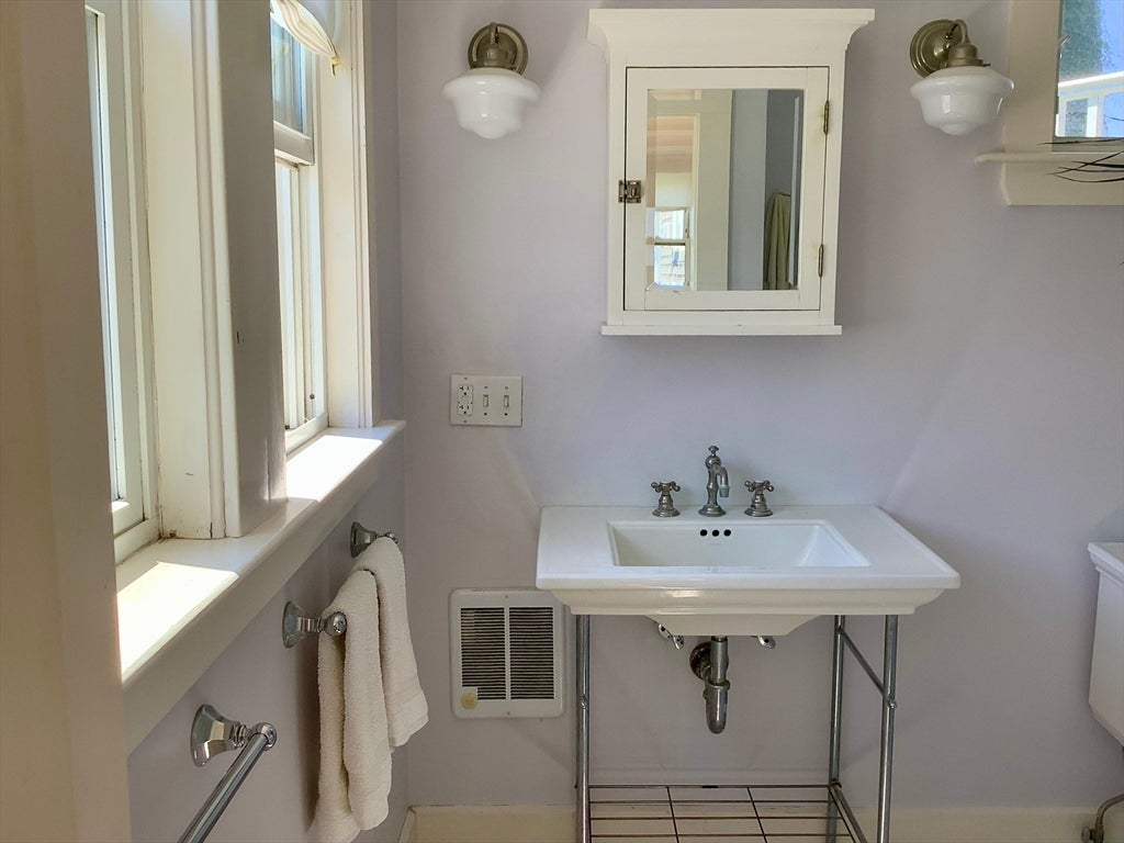11 Bluff Rd, Hull, MA Photo #23