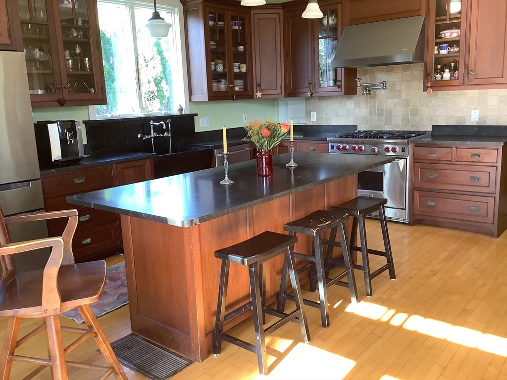 11 Bluff Rd, Hull, MA Photo #15